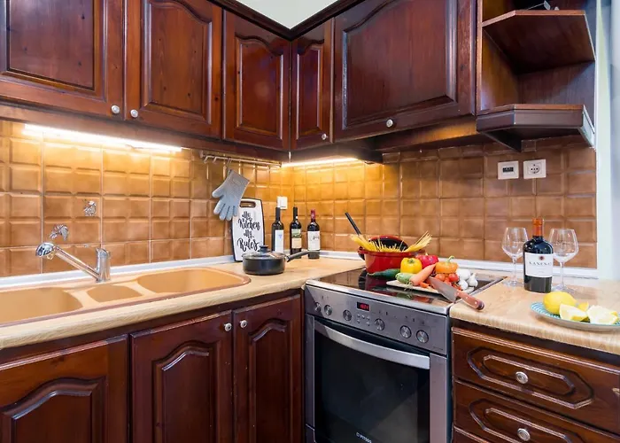 Tenedos Old Town Apartment *