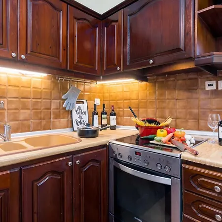 Tenedos Old Town Apartament *